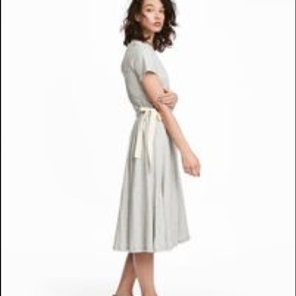 Grey H&M dress size 8 mid length jersey
